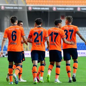 Medipol Başakşehir, Aytemiz Alanyaspor’u 2-0 mağlup etti