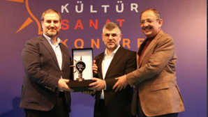 8. Uluslararası İstanbulensis Şiir Festivali’ne Ödül