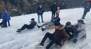 Sultanbeyli Belediyesi Çocukların Kar Sevincine Ortak Oldu