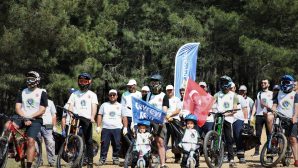 Sultanbeyli’de Buluşan Downhill Sporcuları ve Çevre Gönüllüleri’nden Mesaj