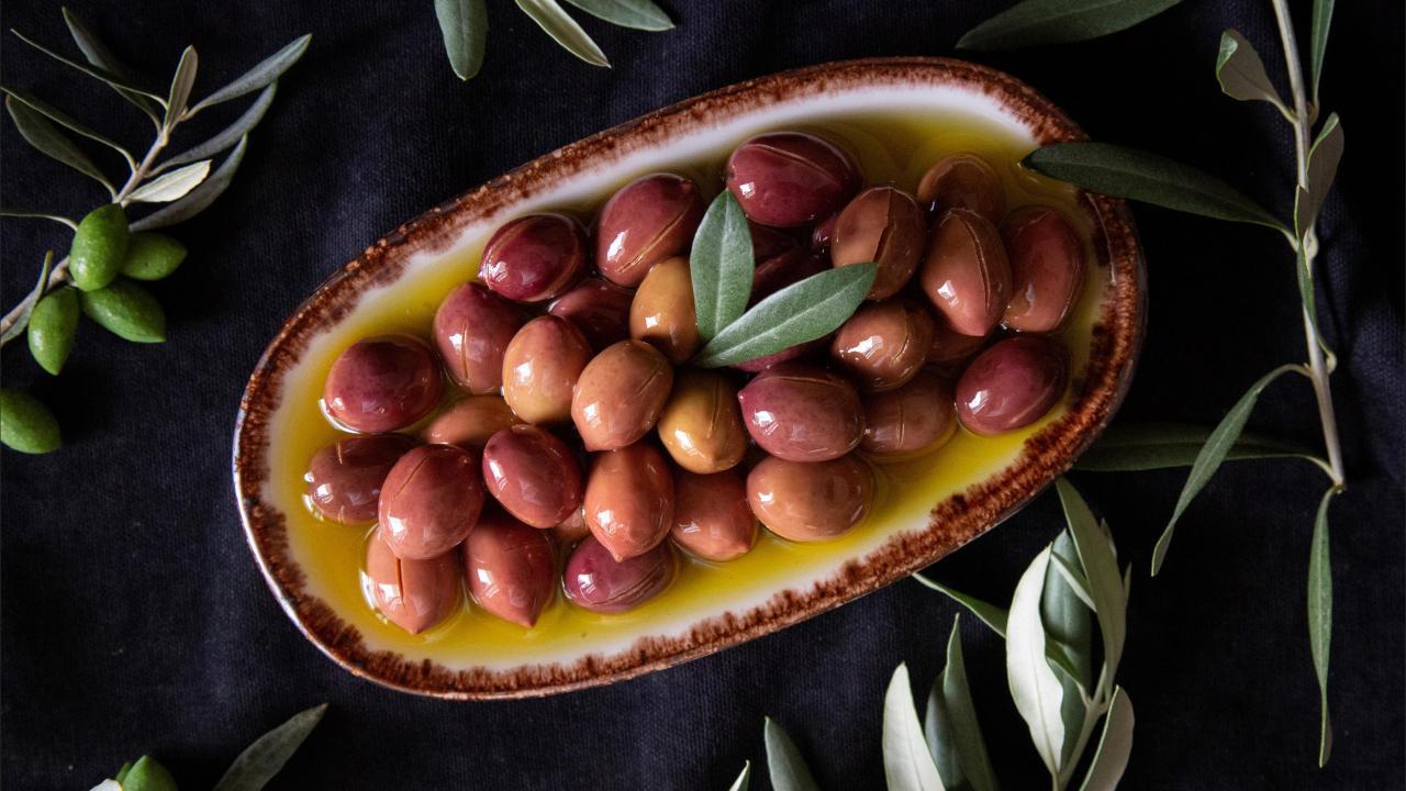 Tarım ve Orman Bakanlığınca yürütülen çalışmalar sonucunda "Milas yağlı zeytini"