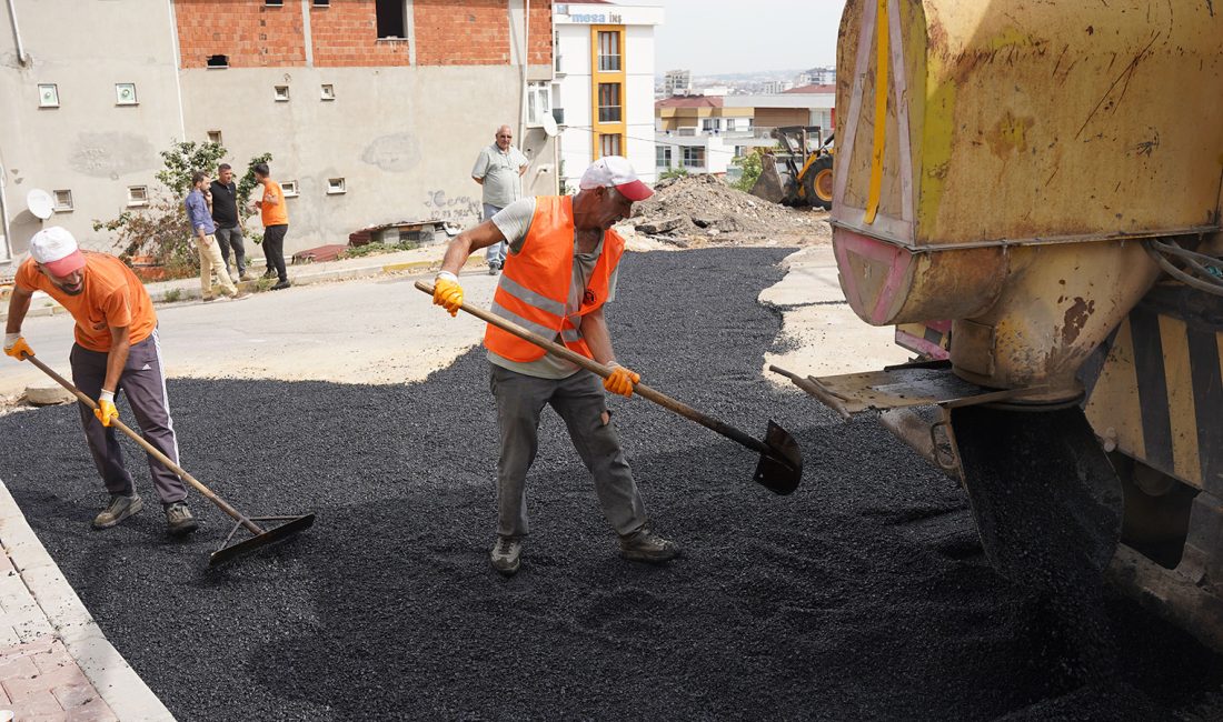 Tuzla Belediyesi, ilçedeki okullara ve çevresine bir haftada 130 ton