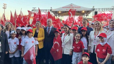 İstanbul Valiliği tarafından 2024 yılında başlatılan “Enstrümansız Okul Kalmasın” projesi