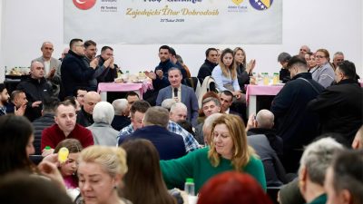 Sultanbeyli Belediyesi tarafından, Bosna Hersek’in Praca kentinde 500 kişilik iftar