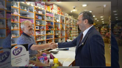Pendik Belediye Başkanı Ahmet Cin, Pendik Çarşı esnafını ziyaret ederek