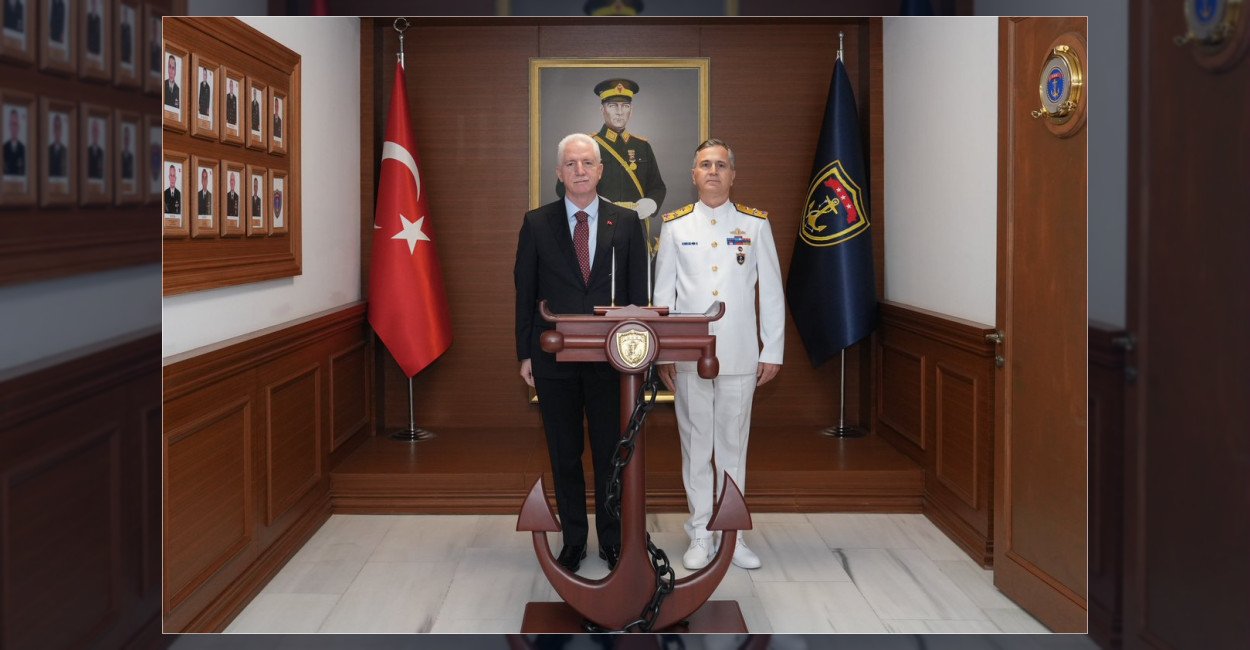 İstanbul Valisi Davut Gül, Beyoğlu'nda görevine yeni başlayan Kuzey Deniz