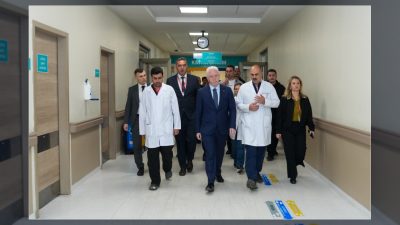 İstanbul Valisi Davut Gül, Maltepe'de 7 katlı binanın çökmesi sonucu