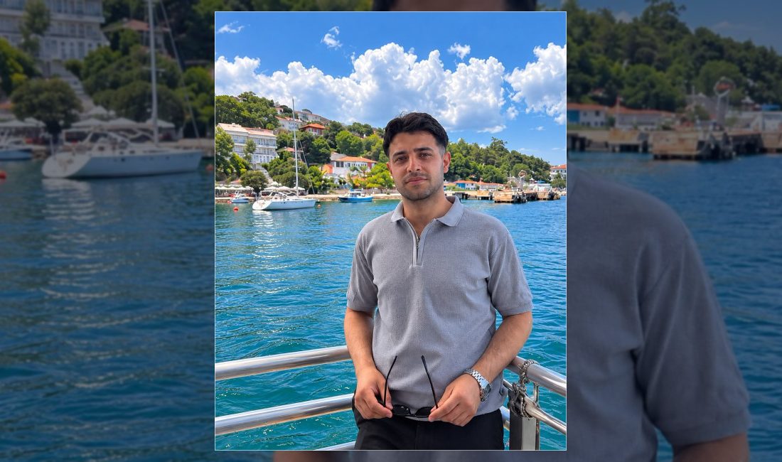 İstanbul'da işten çıkarılma baskısıyla yağmur altında tabela montajı yaparken elektrik